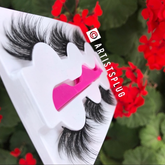 NEW!! HP!! 3 PAIR 💫 REAL MINK FALSE EYELASHES - Picture 3 of 3